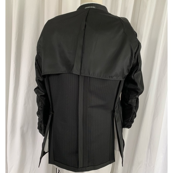 Saxony Hall Gray Striped Blazer - Picture 5 of 8